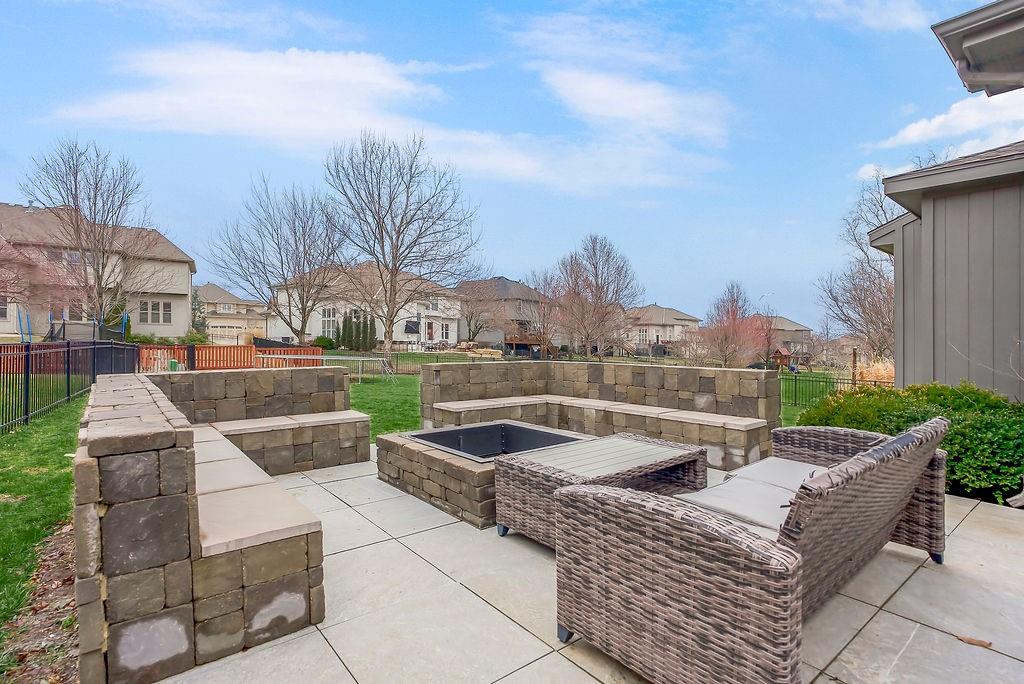 10992 South Barth Road Olathe, KS 66061 - Photo 33 of 35