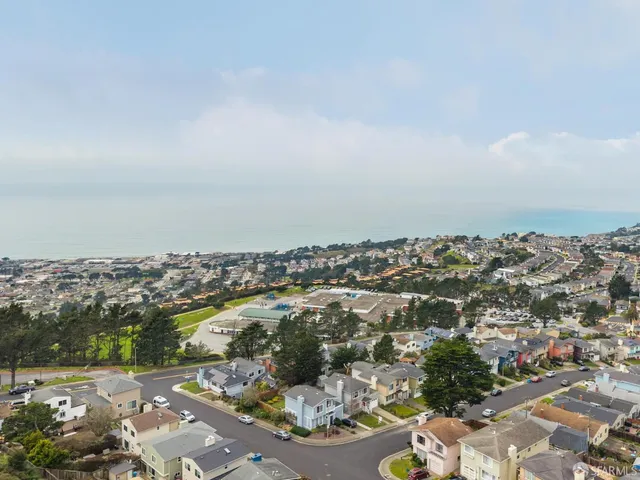 $1,199,000 | 370 Horizon Way, Pacifica, CA 94044