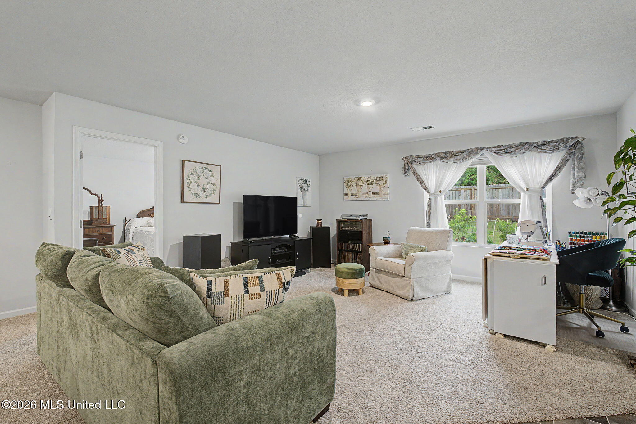 26 Lee Creek Road Byhalia, MS 38611 - Photo 6 of 29 6-web-or-mls-26 Lee Creek Ln-5