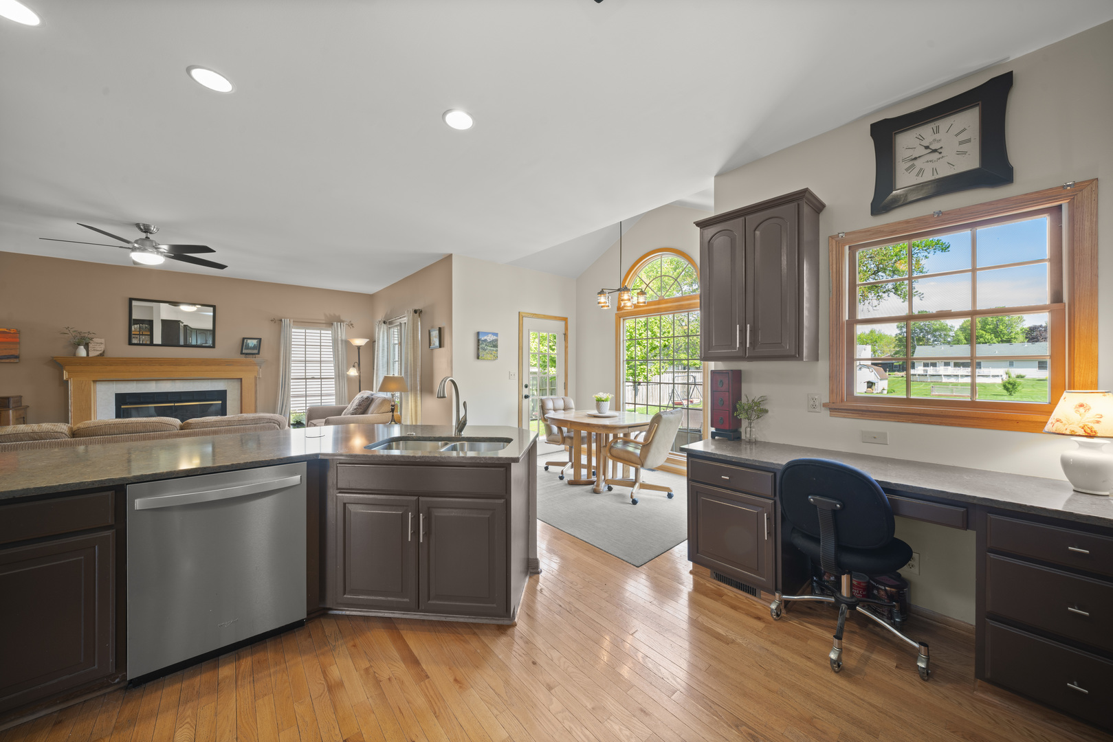 1139 Karen Drive Lake Holiday, IL 60552 - Photo 22 of 54