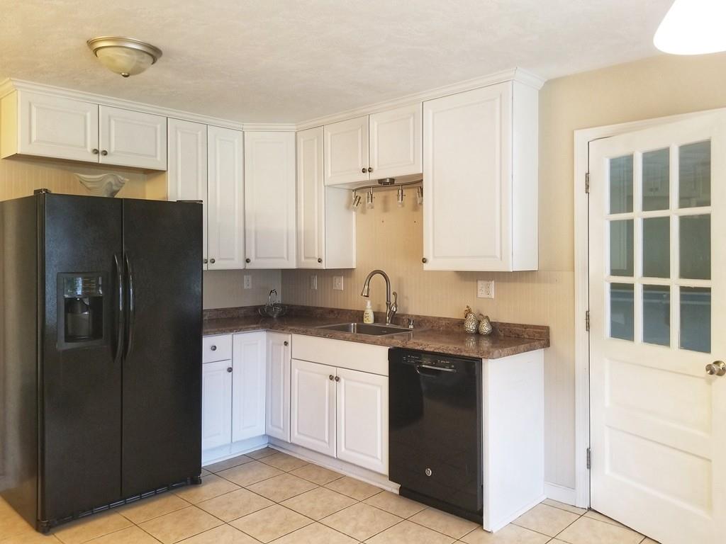 40 Whitewood Road Milford, MA 01757 - Photo 2 of 12 Gallery Image 2
