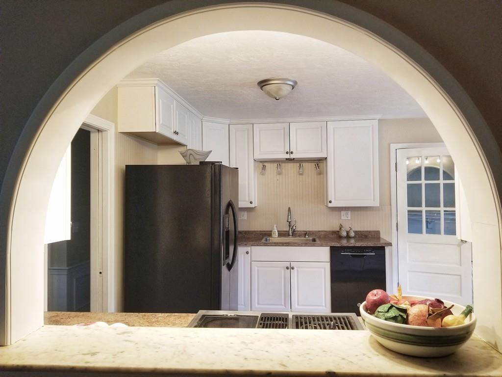 40 Whitewood Road Milford, MA 01757 - Photo 4 of 12 Gallery Image 4