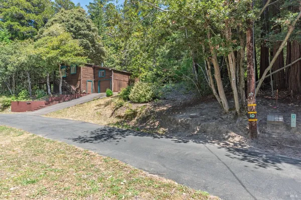 $579,000 | 35551 Ocean View Street, Gualala, CA 95445