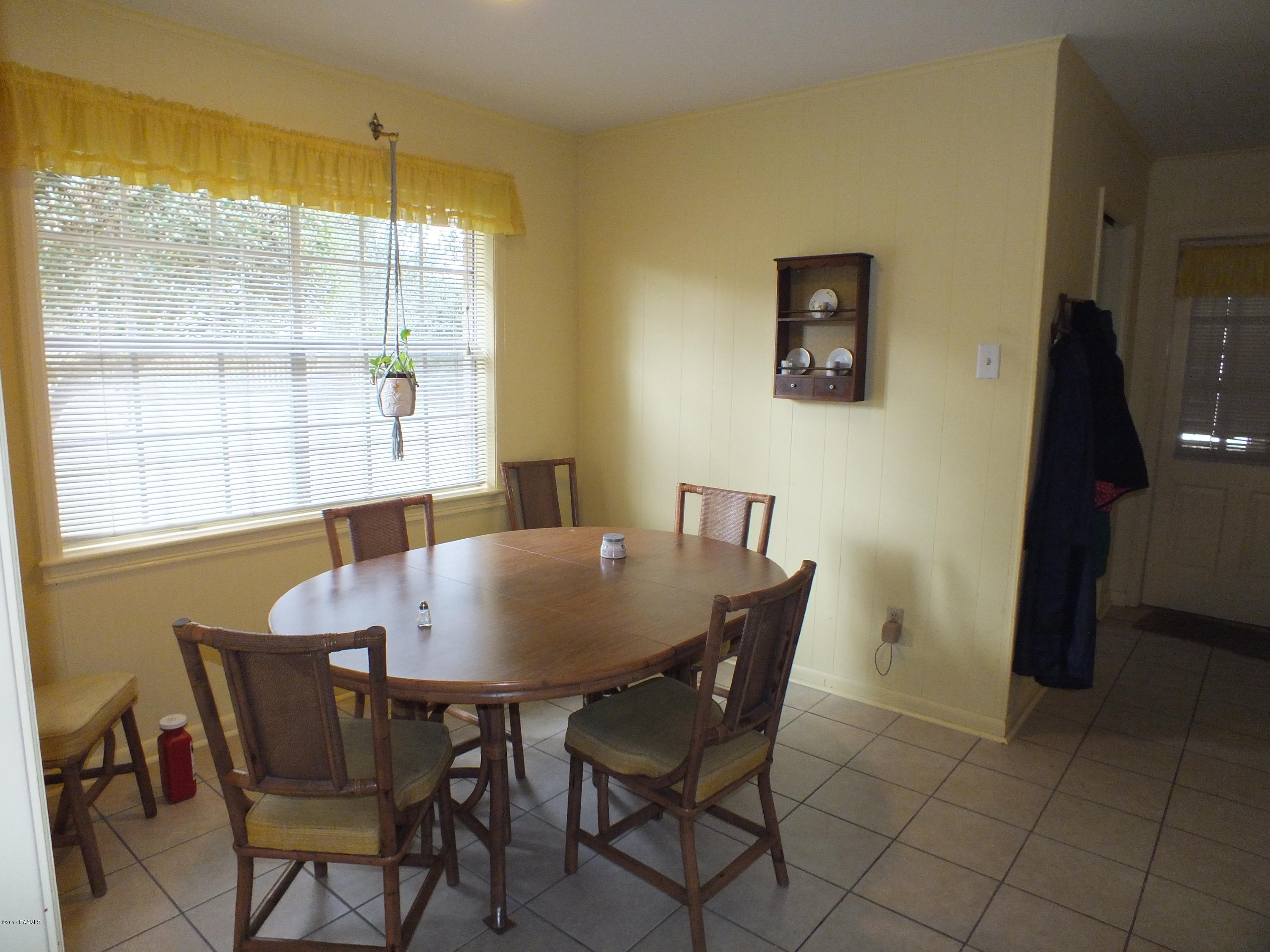 902 Greenbriar Road Lafayette, LA 70503 - Photo 7 of 14