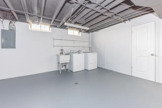 $375,000 | 38393 Mason Street, Livonia, MI 48154