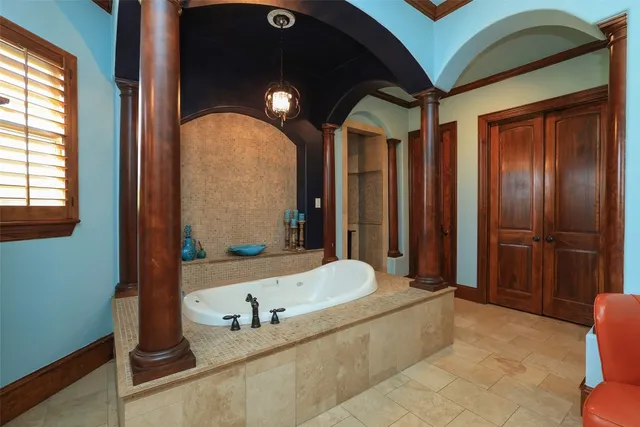 $2,800,000 | 22 Post Shadow Estate Drive, Spring, TX 77389