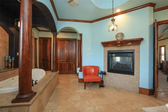 $2,800,000 | 22 Post Shadow Estate Drive, Spring, TX 77389