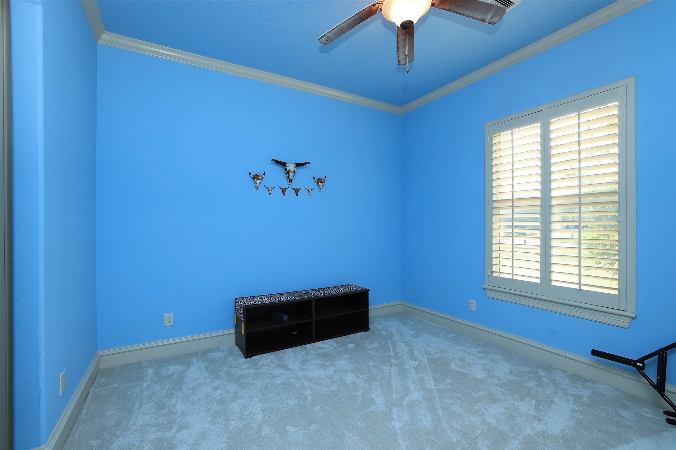 22 Post Shadow Estate Drive Spring, TX 77389 - Photo 50 of 50 an empty room with a ceiling fan and a window