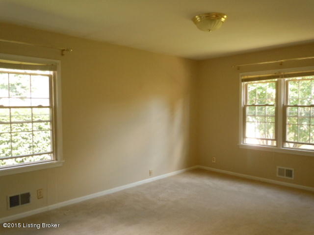 215 Don Allen Road Richlawn, KY 40207 - Photo 20 of 38 1st floor master bedroom