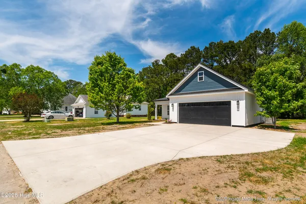 $330,000 | 203 Adams Lane, Washington, NC 27889