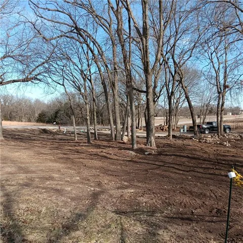 $42,500 | 66-70 Redwood Lane, Linn Valley, KS 66040