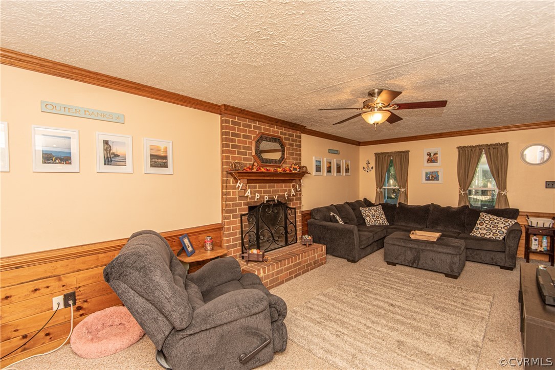10719 Ridgerun Road Chesterfield, VA 23832 - Photo 6 of 26 a spacious bedroom with a bed and couch