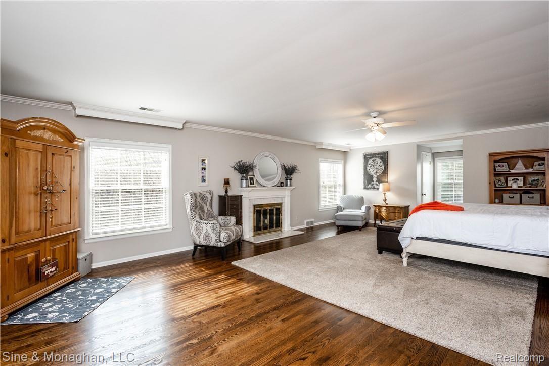 179 Stephens Road Grosse Pointe, MI 48236 - Photo 37 of 81 179 Stephens L012.jpg