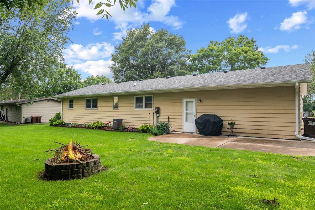 186 Linden Road Prescott, WI 54021 - Photo 6 of 8 Gallery Image 6