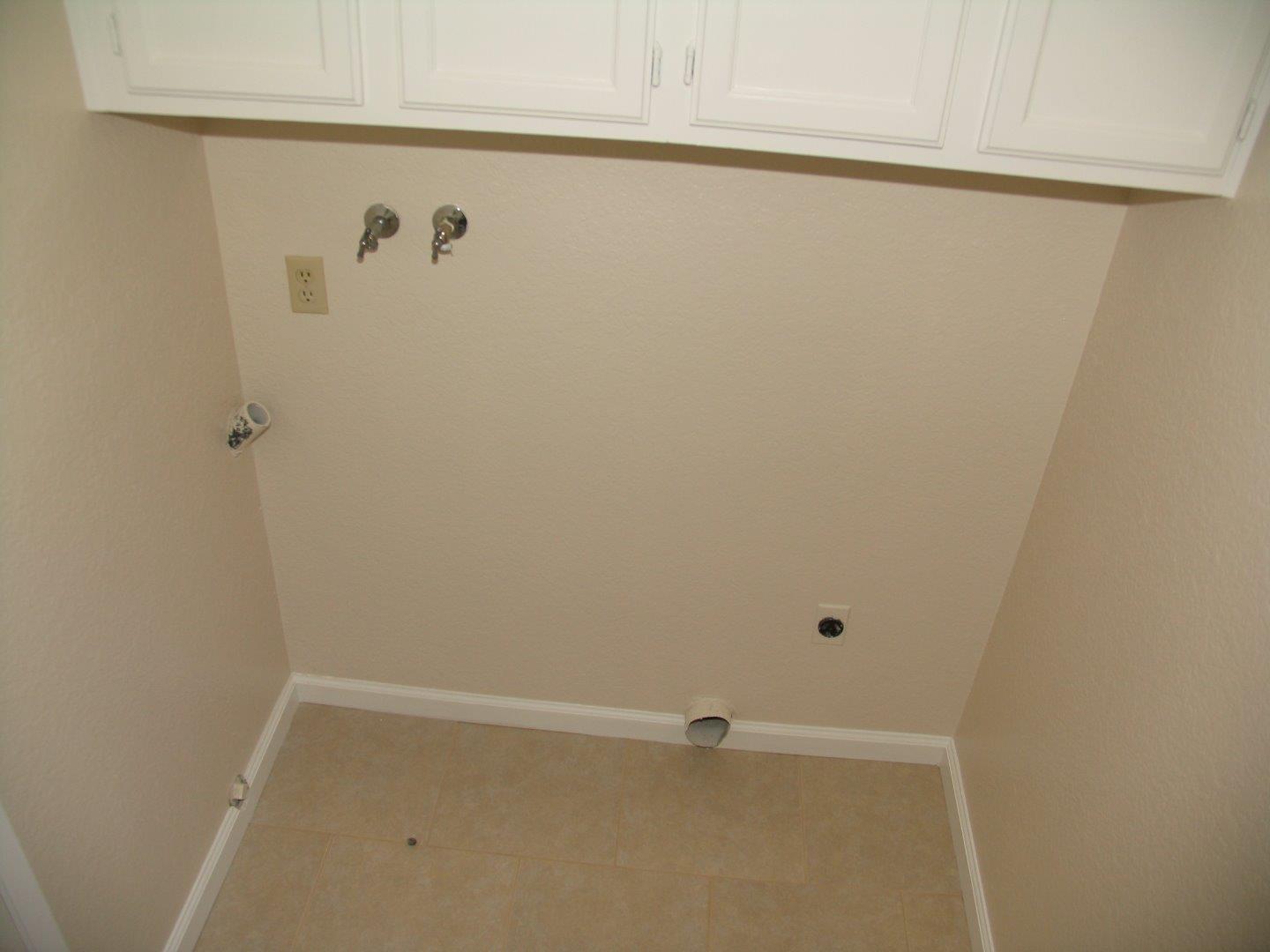 1555 Hecker Pass Road, Unit C102 Gilroy, CA 95020 - Photo 24 of 33 Gallery Image 24