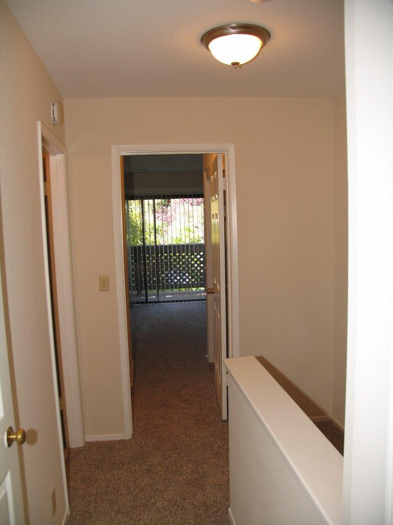 1555 Hecker Pass Road, Unit C102 Gilroy, CA 95020 - Photo 4 of 33 Gallery Image 4