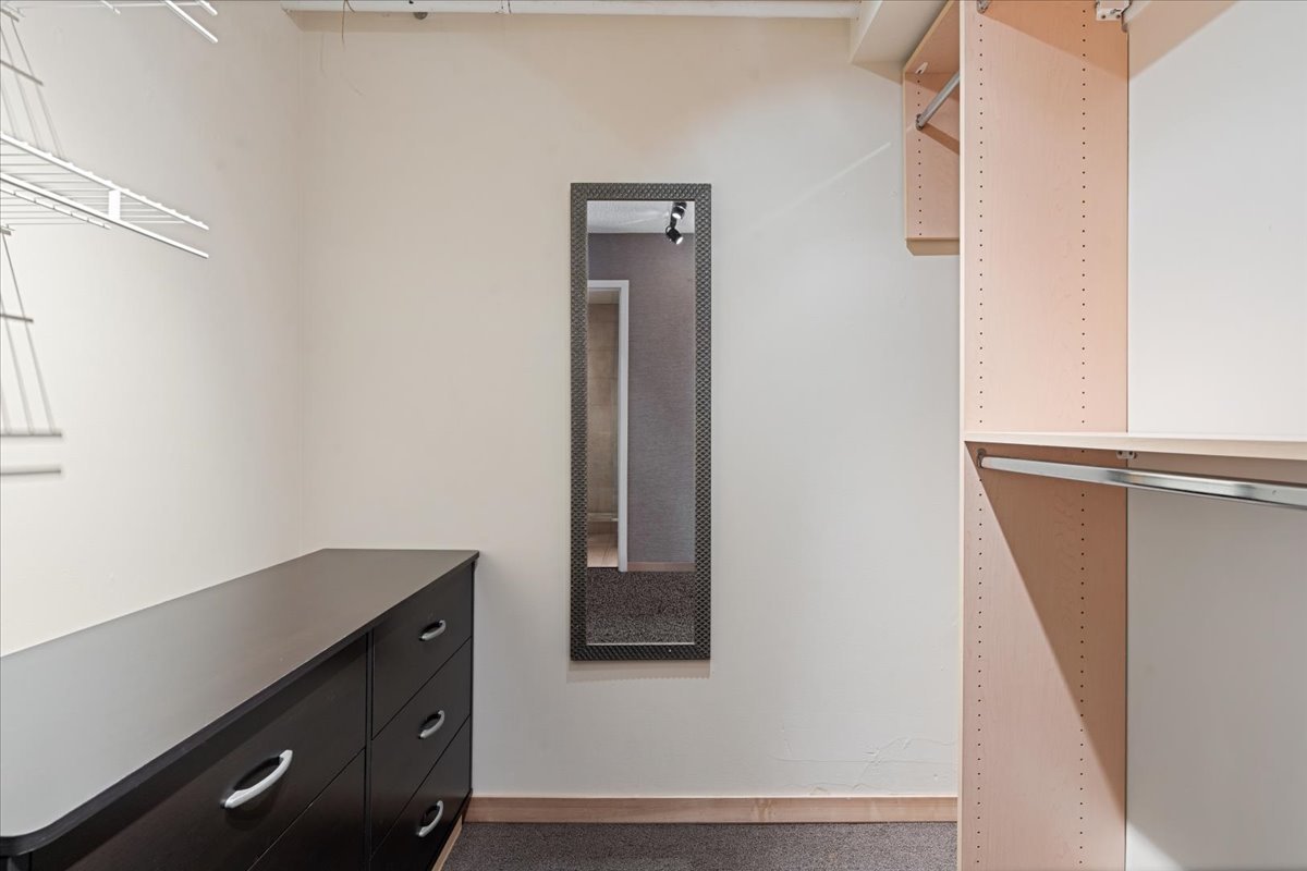 111 West Maple Street, Unit 2012 Chicago, IL 60610 - Photo 12 of 15