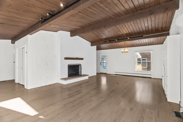 $690,000 | 537 County Line Road, Highland Park, IL 60035