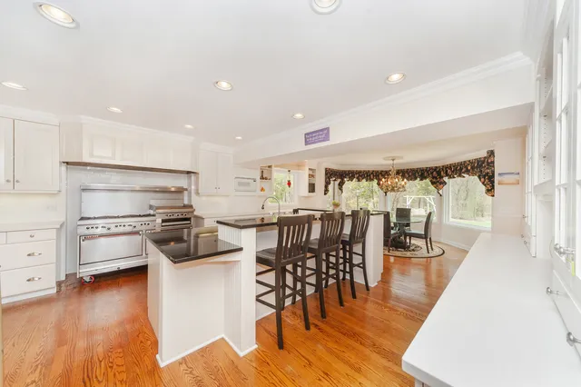 $1,070,000 | 1866 South Wilson Drive, Lake Forest, IL 60045