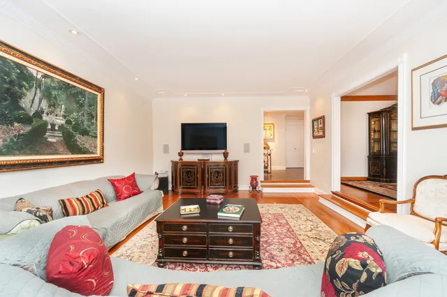 $1,070,000 | 1866 South Wilson Drive, Lake Forest, IL 60045