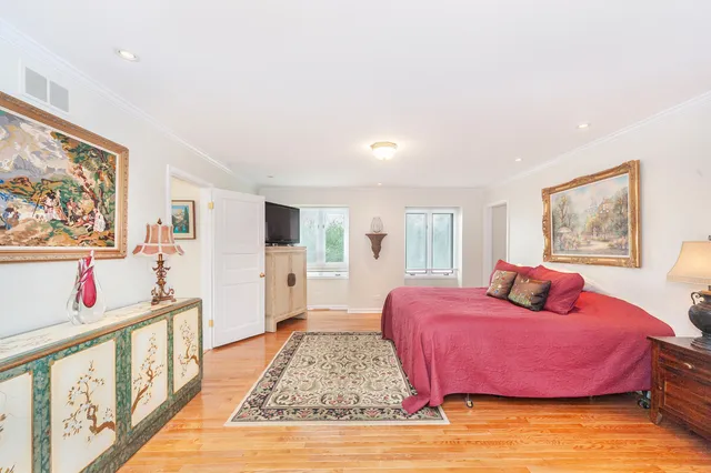 $1,070,000 | 1866 South Wilson Drive, Lake Forest, IL 60045