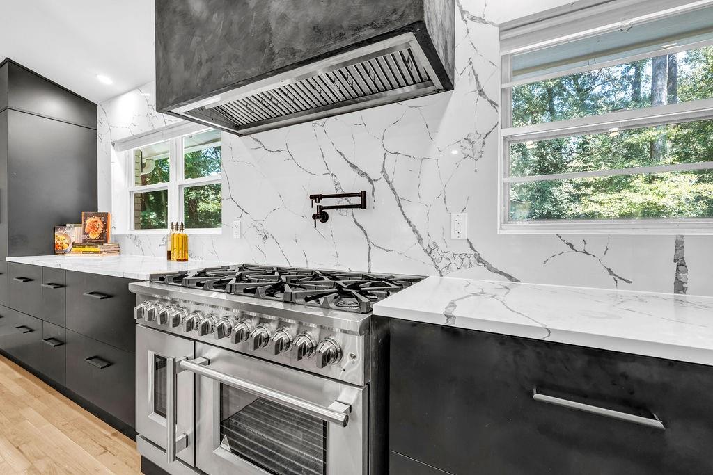 3704 Doroco Drive Atlanta, GA 30340 - Photo 2 of 32