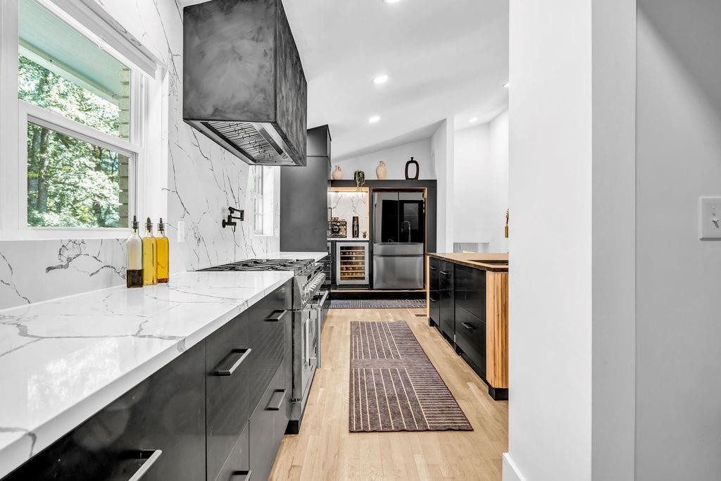 3704 Doroco Drive Atlanta, GA 30340 - Photo 3 of 32