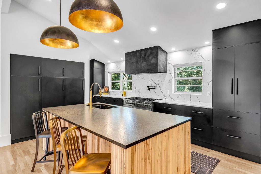 3704 Doroco Drive Atlanta, GA 30340 - Photo 4 of 32