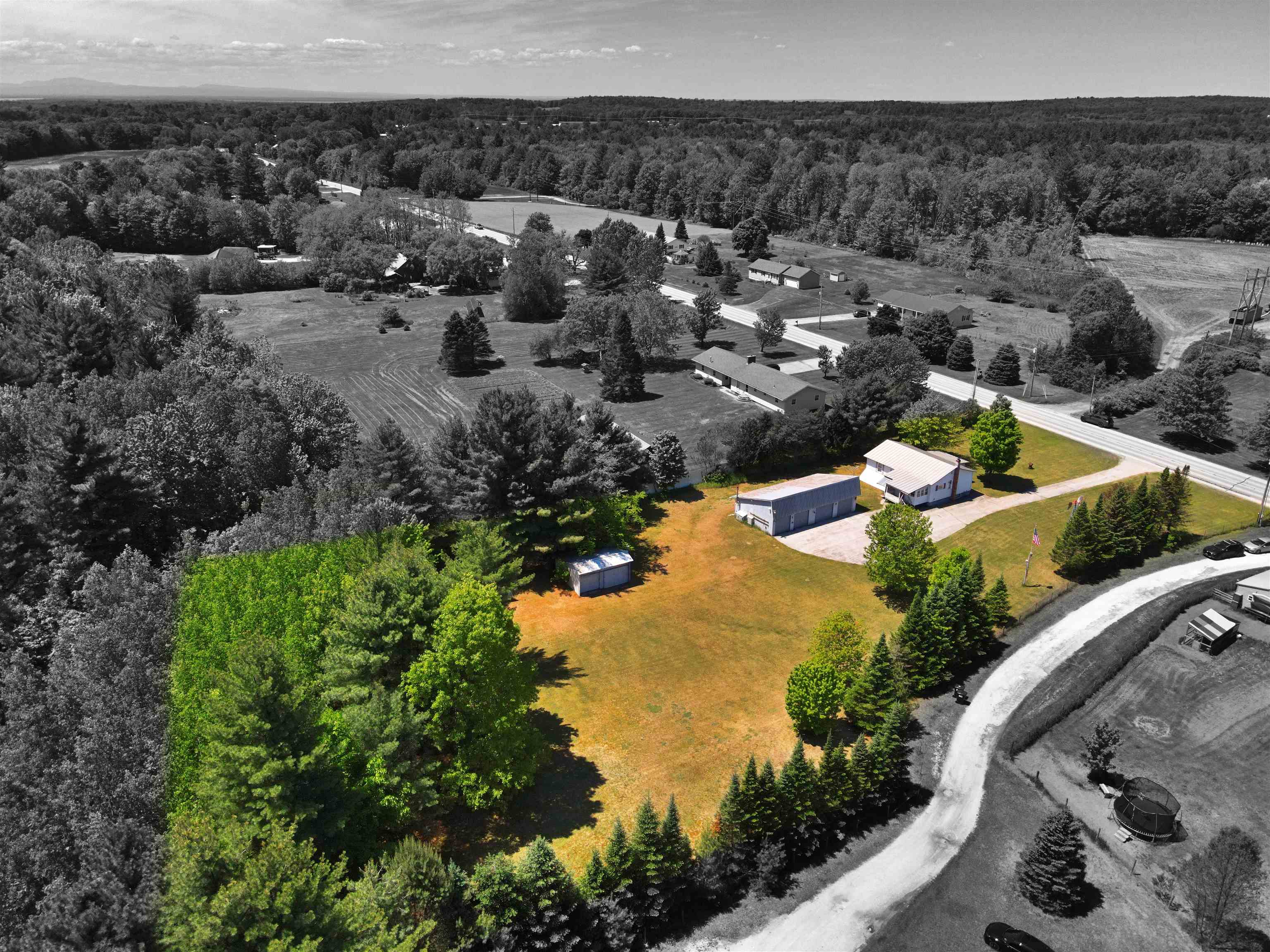 4054 Highway 78 Highgate, VT 05459 - Photo 3 of 30