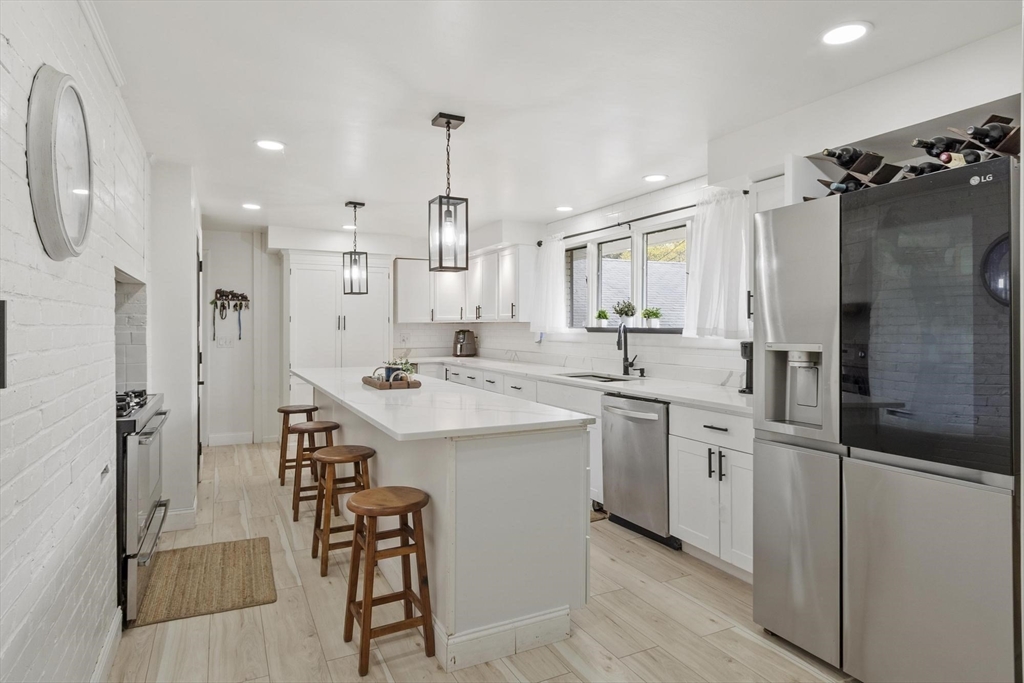 82 Cornell Road Marblehead, MA 01945 - Photo 7 of 42