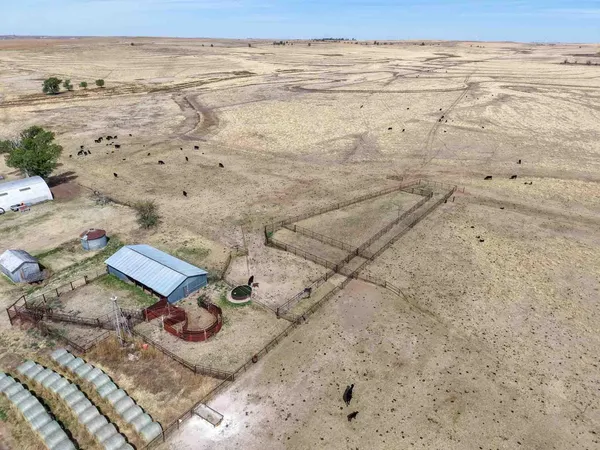 $5,941,600 | 48 Big Sky Ranch, Mobeetie, TX 79061