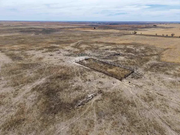 $5,941,600 | 48 Big Sky Ranch, Mobeetie, TX 79061