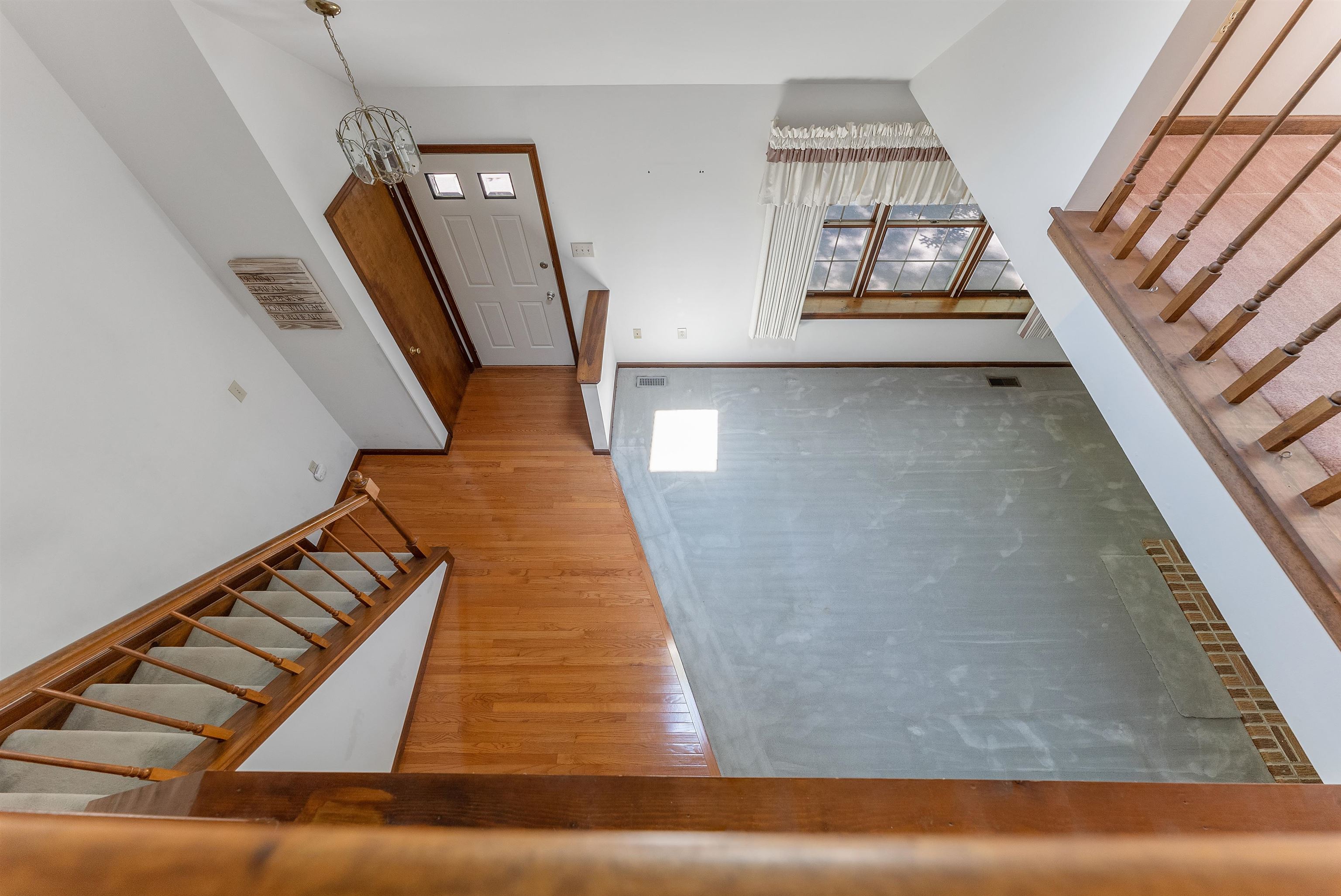 233 Fidler Road Dennisville, NJ 08270 - Photo 9 of 31 a view of entryway and hall