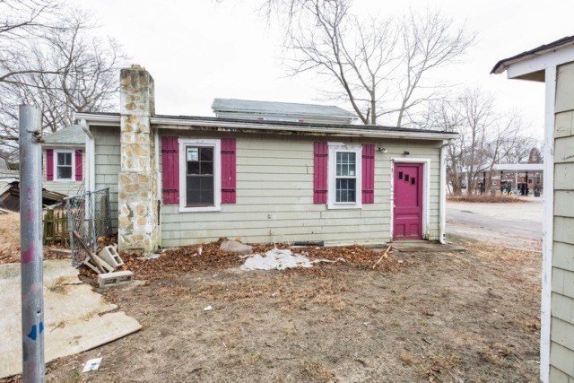 84 Rosemere Avenue Warwick, RI 02889 - Photo 16 of 17