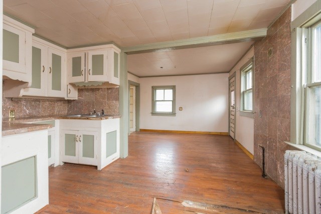 84 Rosemere Avenue Warwick, RI 02889 - Photo 4 of 17