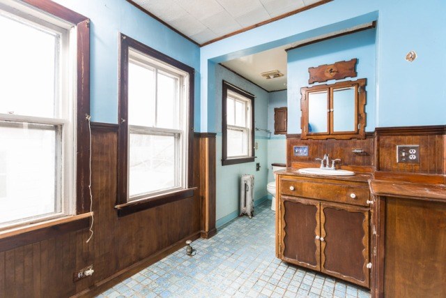 84 Rosemere Avenue Warwick, RI 02889 - Photo 7 of 17
