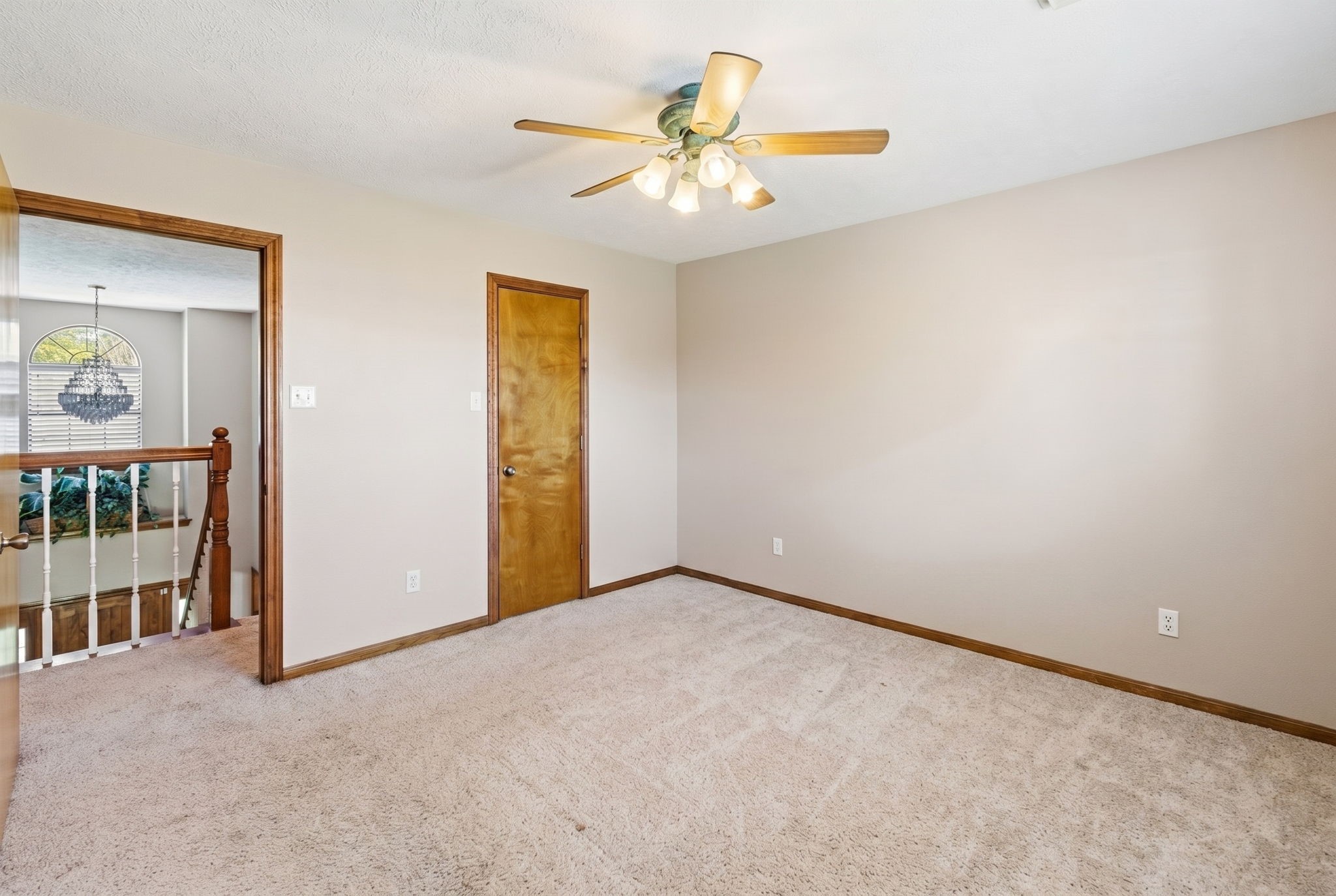 5922 Red Fish Run Baytown, TX 77523 - Photo 32 of 37 Bedroom 2 with extra large closet