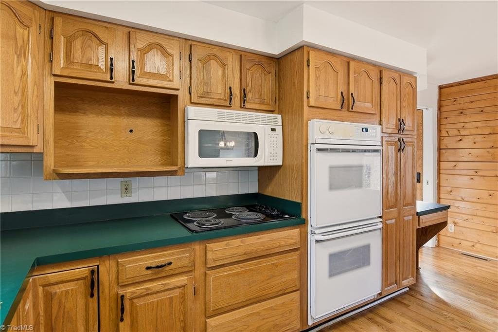 1874 Cedar Canyon Road Kernersville, NC 27284 - Photo 13 of 34 Kitchen