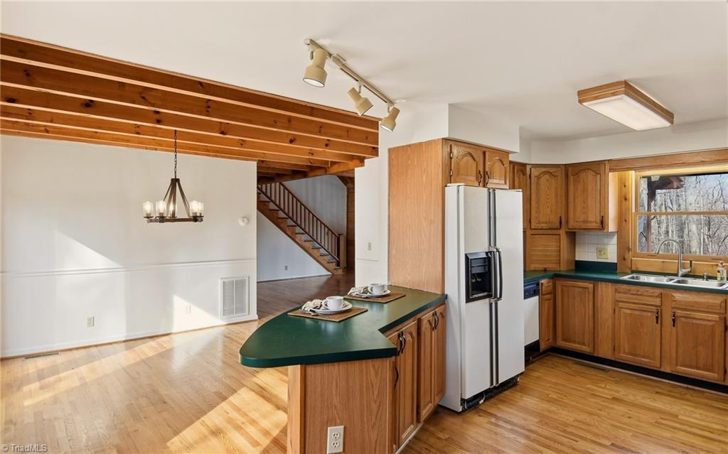1874 Cedar Canyon Road Kernersville, NC 27284 - Photo 16 of 34 Kitchen