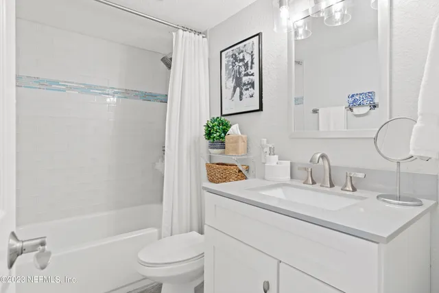 $6,000 | 2323 Costa Verde Boulevard, Unit 202, Jacksonville Beach, FL 32250