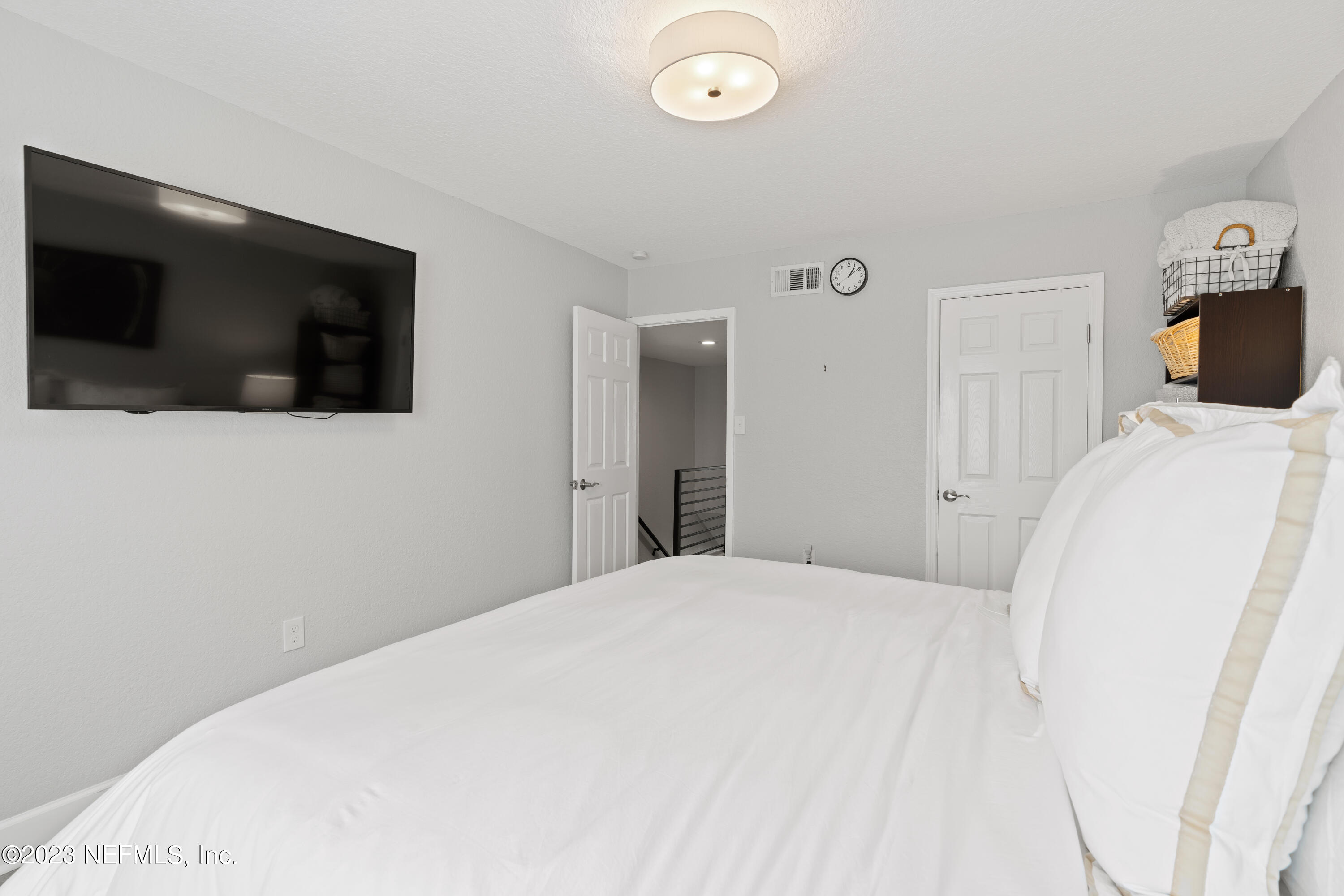 2323 Costa Verde Boulevard, Unit 202 Jacksonville Beach, FL 32250 - Photo 22 of 26 23-Bedroom 3