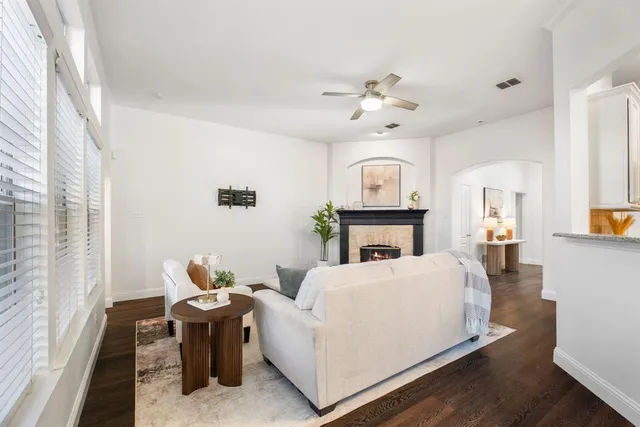 $400,000 | 2305 Folkstone Way, Bedford, TX 76021