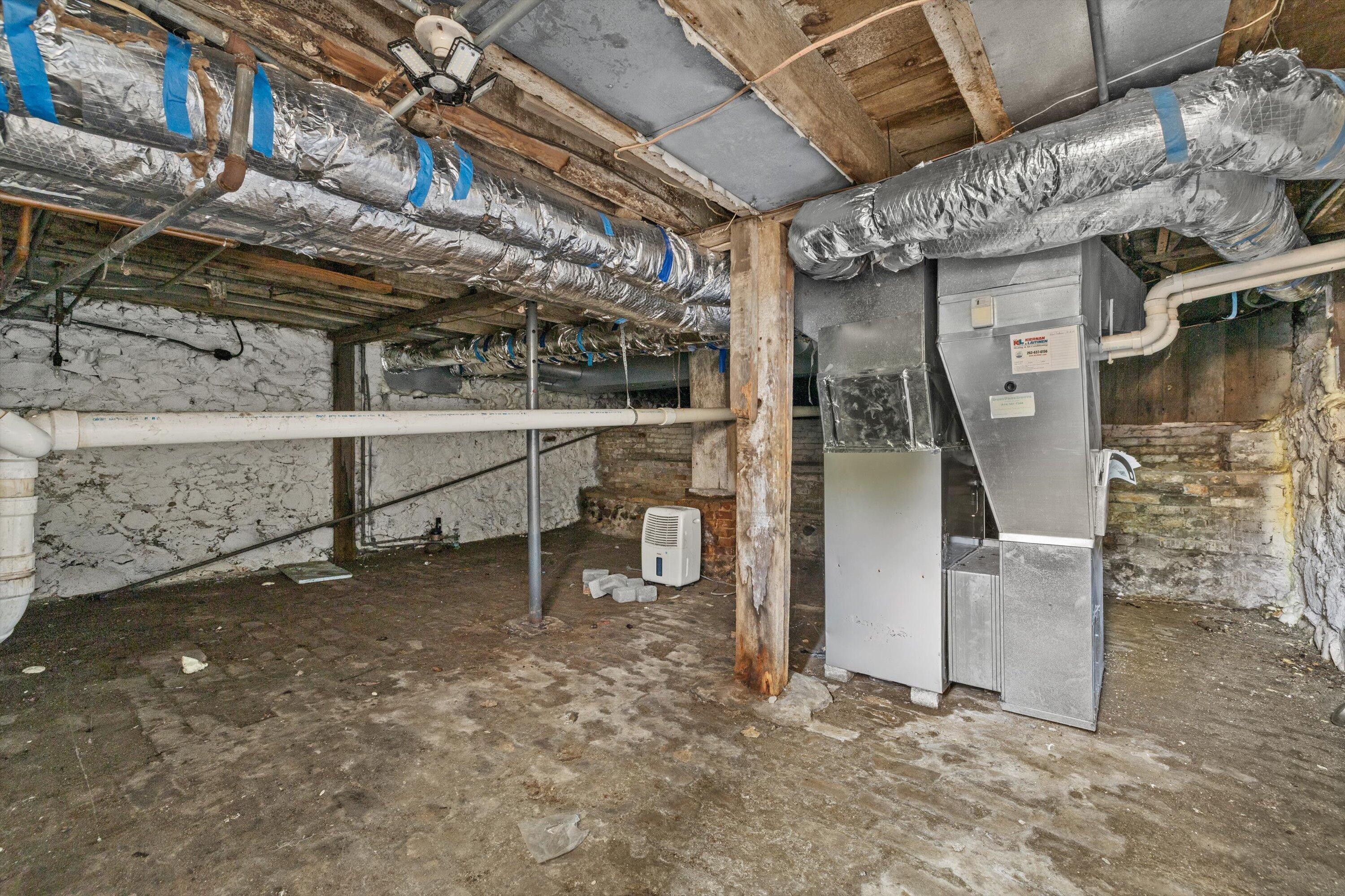 1128 Lathrop Avenue Racine, WI 53405 - Photo 22 of 26 18-IMG_6699