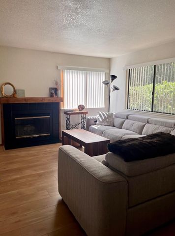 $299,900 | 664 Dorothy Way, Unit 39, Auburn, CA 95603