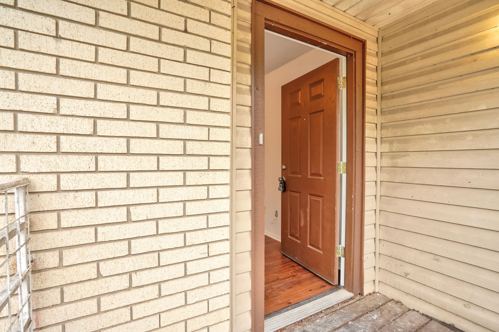 748 Old Martindale Road San Marcos, TX 78666 - Photo 2 of 18 a bathroom with a shower