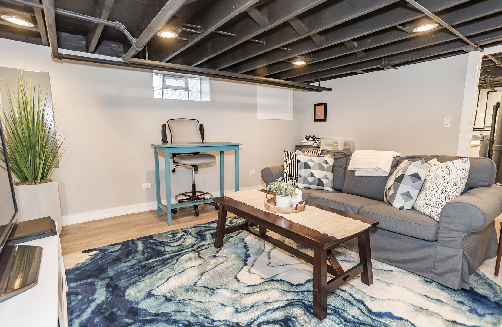 354 Robinson Court Riverside, IL 60546 - Photo 27 of 36 a living room with furniture and a wooden floor