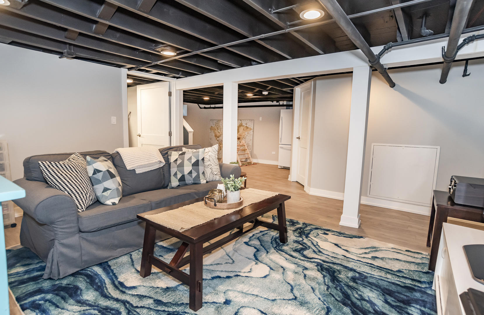 354 Robinson Court Riverside, IL 60546 - Photo 28 of 36 a living room with furniture and a wooden floor