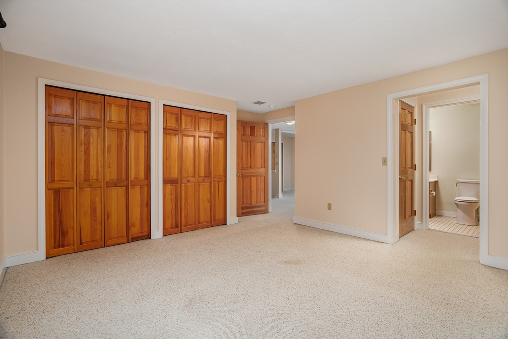 212 Ridgefield Circle, Unit 212B Clinton, MA 01510 - Photo 31 of 42