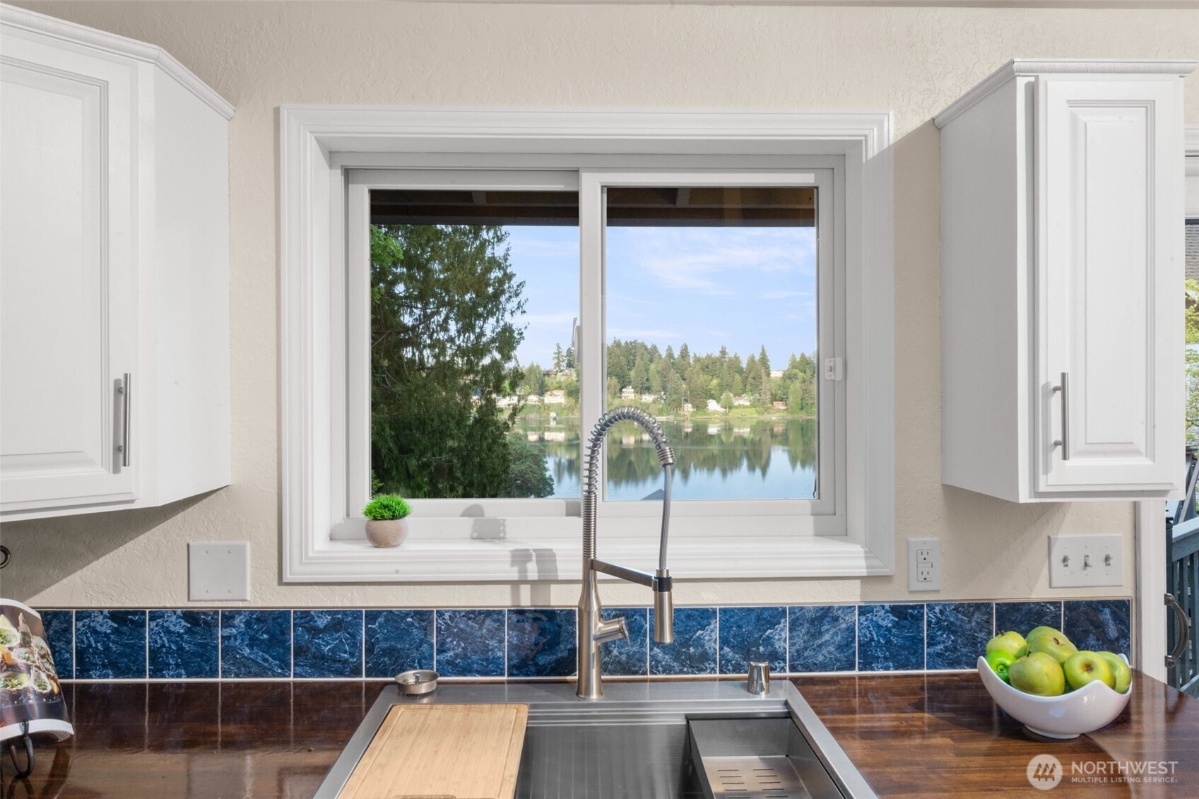 2490 Rocky Point Road Northwest Bremerton, WA 98312 - Photo 7 of 40