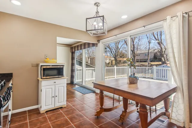 $368,900 | 316 Bedford Road, Bolingbrook, IL 60440